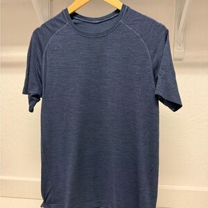 Lululemon Metal Vent (Medium)